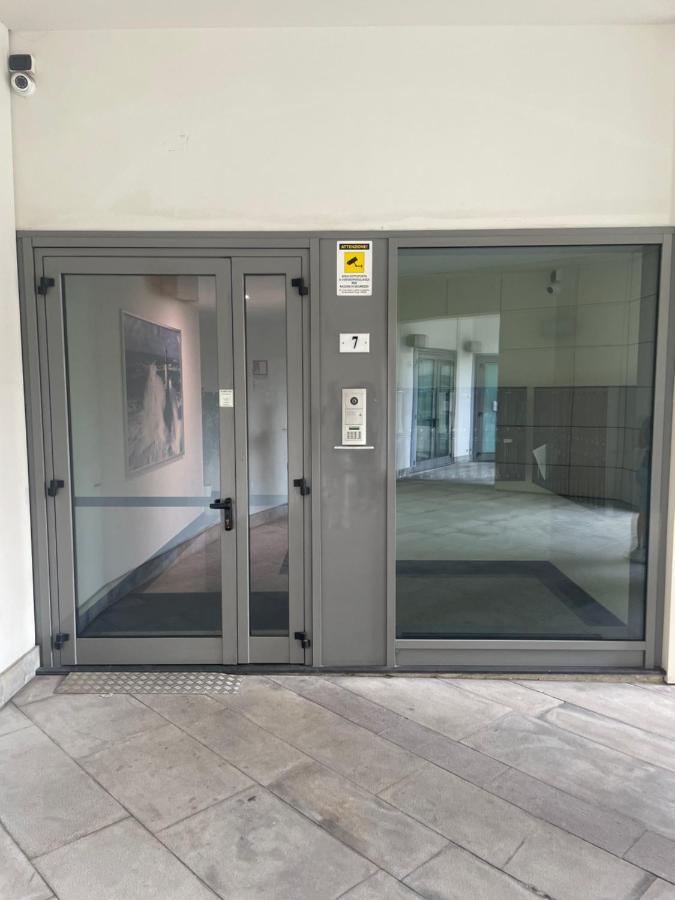 Grande Monolocale Con Parcheggio Interrato Incluso Apartment Genoa Luaran gambar