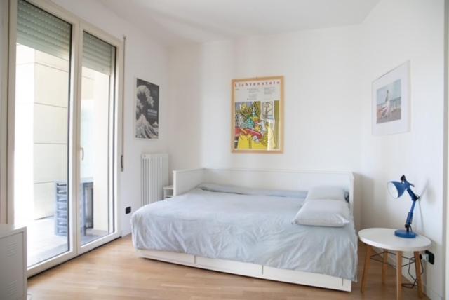 Grande Monolocale Con Parcheggio Interrato Incluso Apartment Genoa Luaran gambar