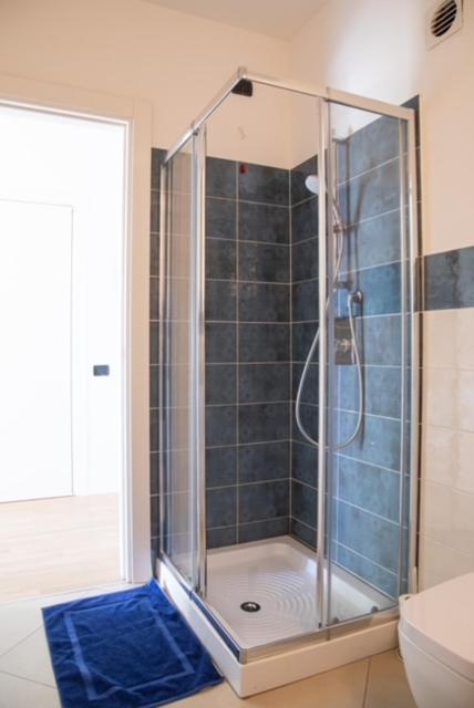 Grande Monolocale Con Parcheggio Interrato Incluso Apartment Genoa Luaran gambar