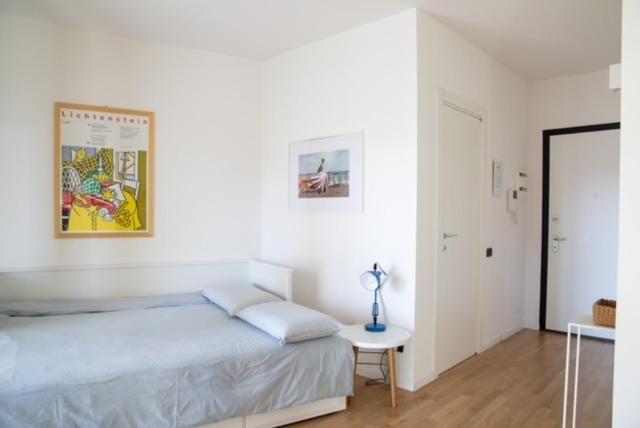 Grande Monolocale Con Parcheggio Interrato Incluso Apartment Genoa Luaran gambar